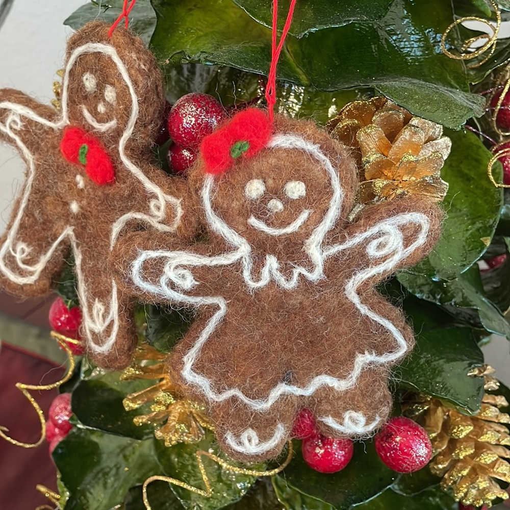 Hand crafted needle felted cinnamon scented air freshener ornaments oil infused - Picture 3 of 9